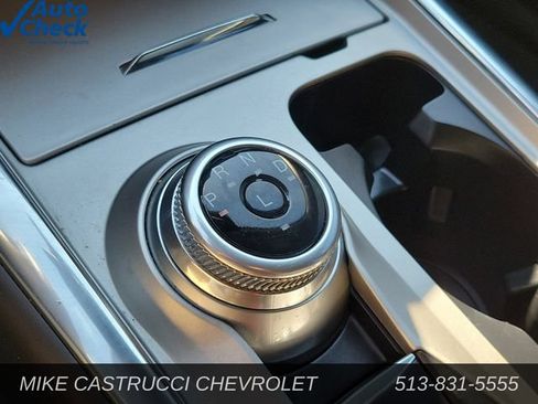 Used 2022 Ford Explorer XLT w/ Equipment Group 202A AWD/4WD image 17