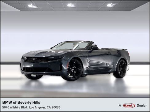 Used 2021 Chevrolet Camaro LT image 1
