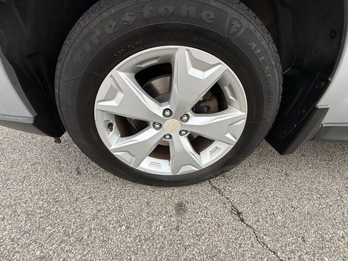 Used 2015 Subaru Forester 2.5i Limited image 30