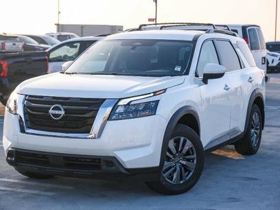 Certified 2024 Nissan Pathfinder SV