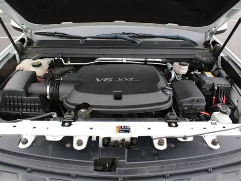 Used 2021 Chevrolet Colorado LT AWD/4WD image 20