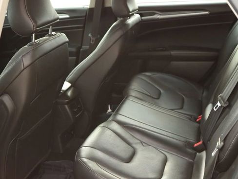 Used 2016 Ford Fusion Titanium FWD image 34
