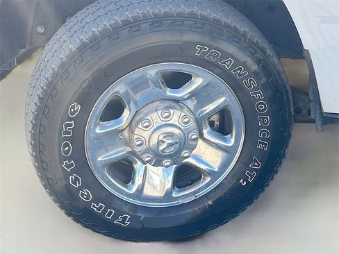 Used 2024 RAM 2500 Tradesman w/ Chrome Appearance Group image 31