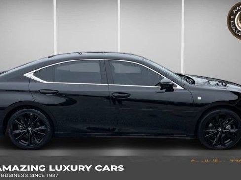Used 2023 Lexus ES 300h F Sport image 1