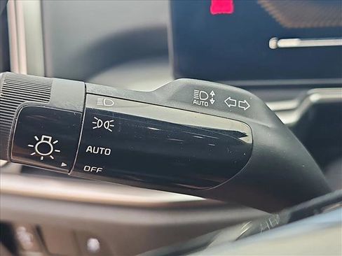 Used 2024 Kia Sorento S w/ Panoramic Sunroof Package image 29