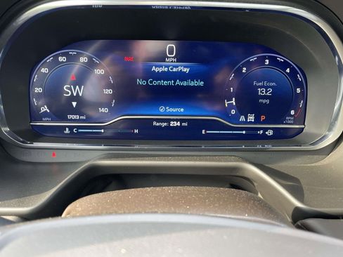 Used 2023 Chevrolet Tahoe Z71 w/ Luxury Package image 19