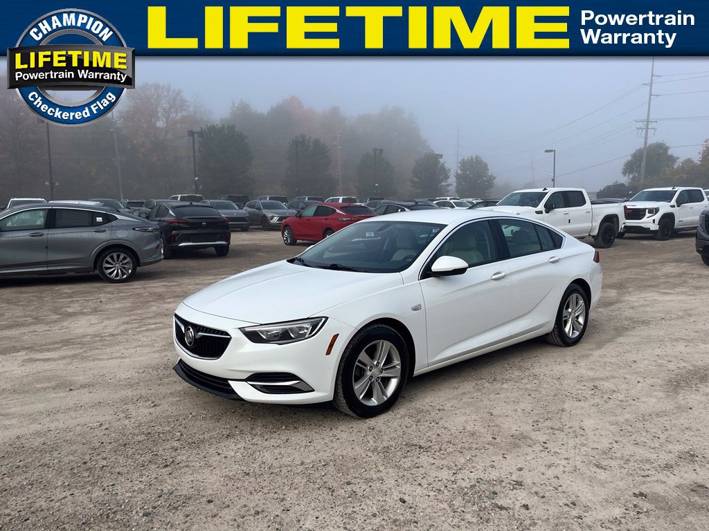 Used 2018 Buick Regal Preferred FWD image 1