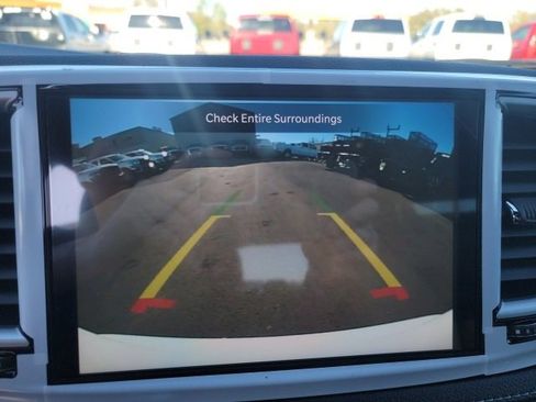 New 2025 Chrysler Pacifica Select image 18