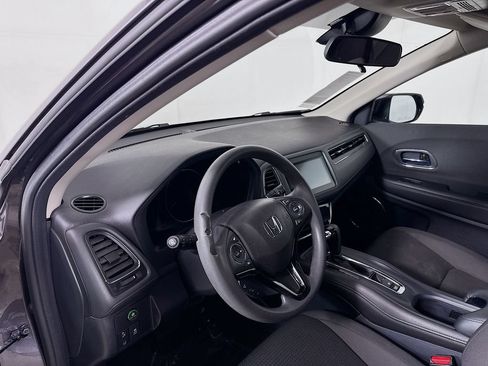 Used 2022 Honda HR-V EX image 9