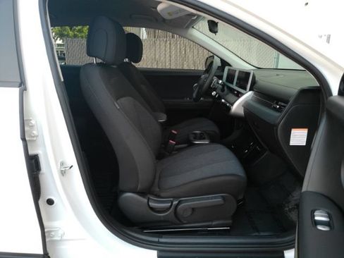 Used 2022 Hyundai Ioniq 5 SE w/ Cargo Package RWD image 19