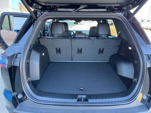New 2026 Chevrolet Equinox ACTIV w/ Convenience Package III image 9