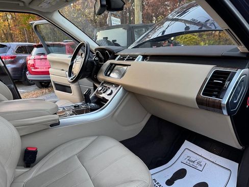 Used 2016 Land Rover Range Rover Sport HSE image 31