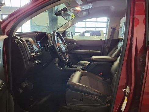 Used 2018 GMC Canyon All Terrain w/ All Terrain X Package AWD/4WD image 18