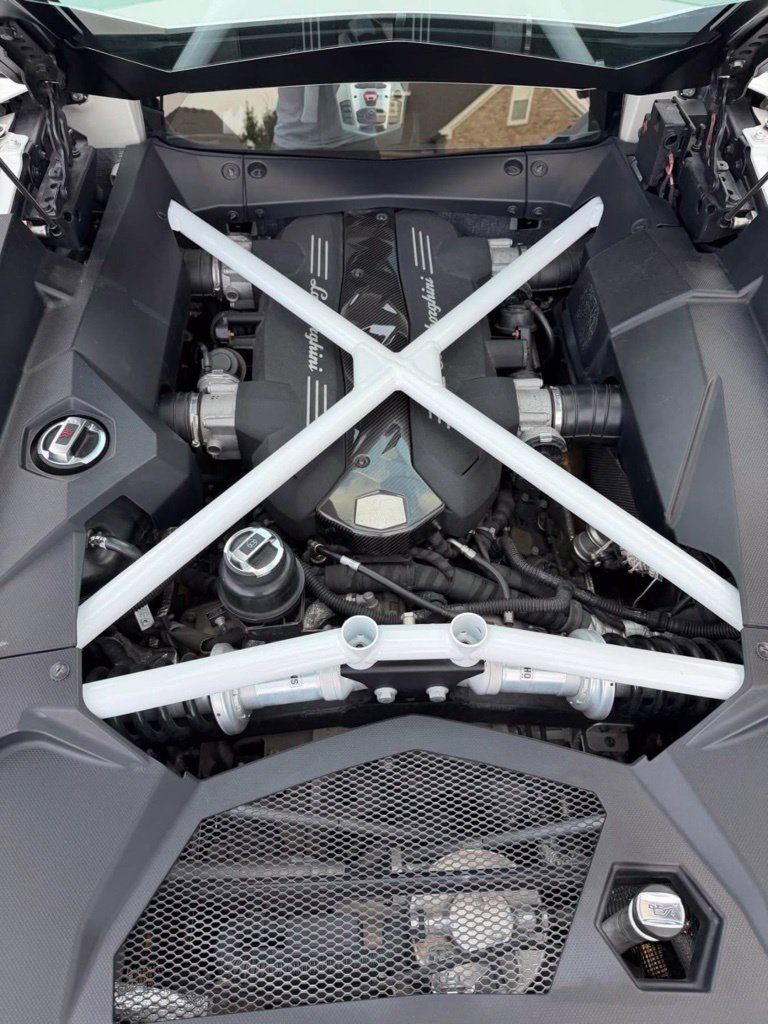 Used 2013 Lamborghini Aventador LP 700-4 AWD/4WD image 11
