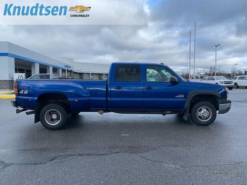 Used 2004 Chevrolet Silverado 3500 LT w/ Heavy-Duty Power Package image 8