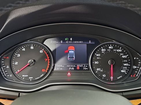 Used 2023 Audi Q5 2.0T Premium w/ Convenience Package AWD/4WD image 22