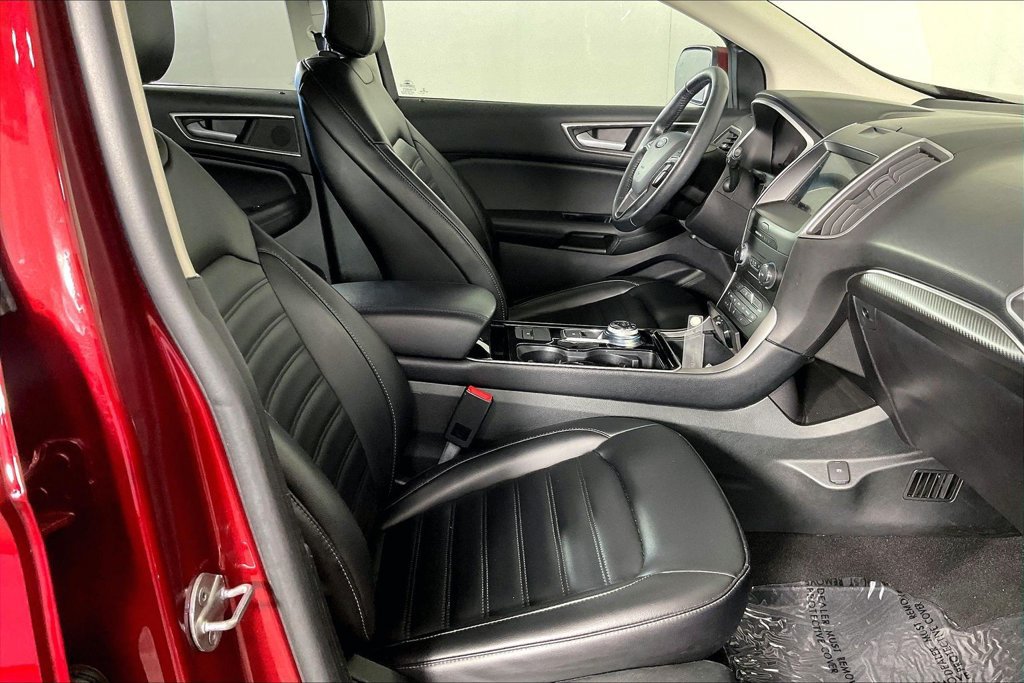 Used 2019 Ford Edge SEL w/ Equipment Group 201A FWD image 9