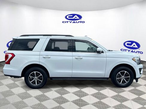 Used 2020 Ford Expedition XLT w/ Equipment Group 201A RWD image 2