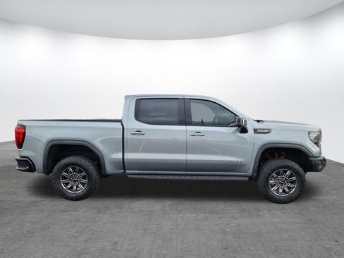 Used 2025 GMC Sierra 1500 AT4X image 4