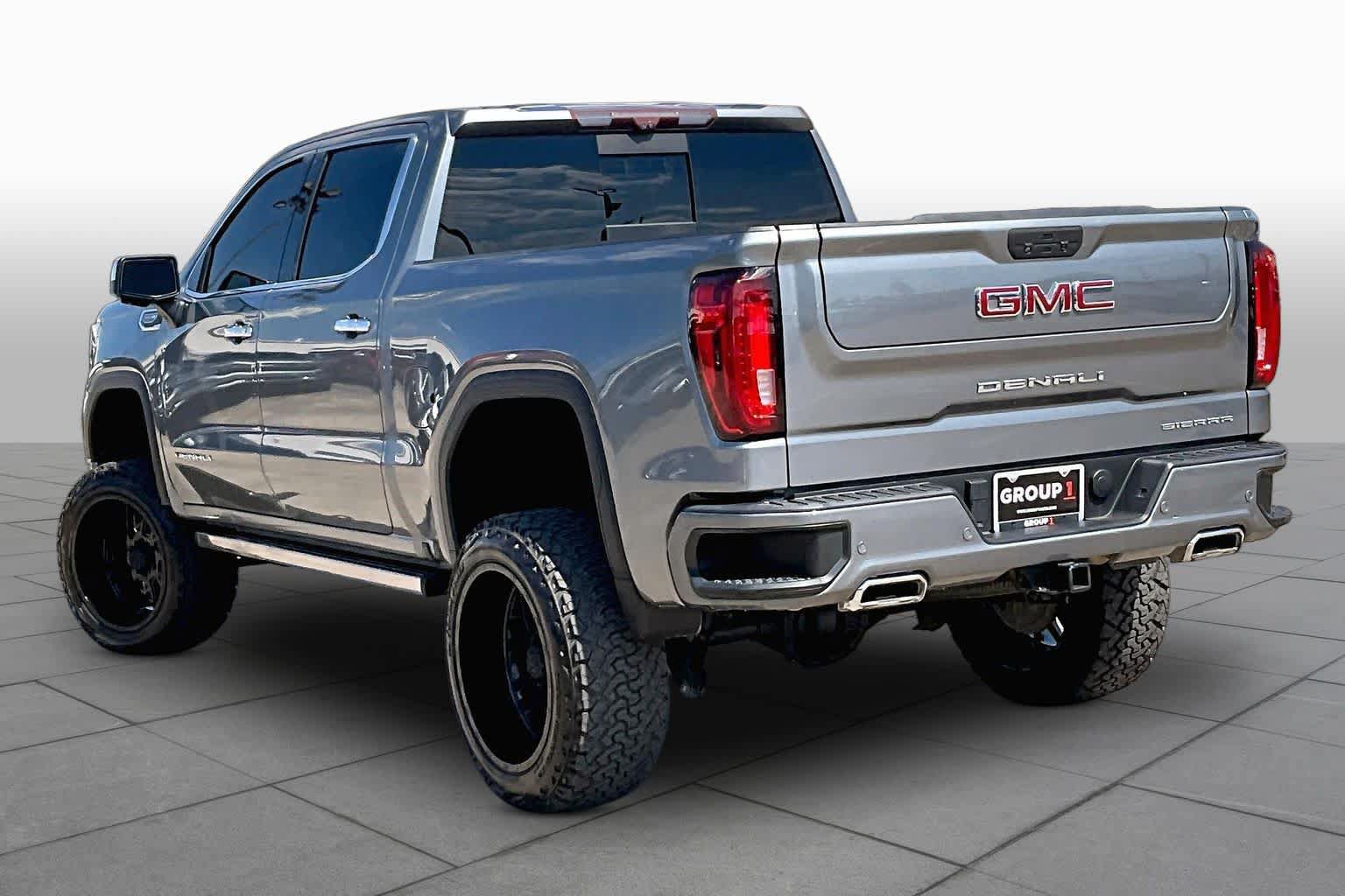 Used 2021 GMC Sierra 1500 Denali w/ Denali Ultimate Package AWD/4WD image 12