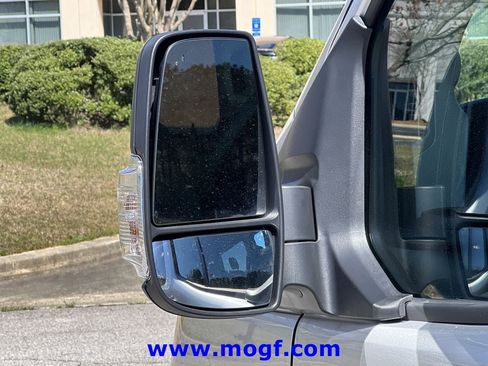 Used 2024 Ford Transit 350 XLT image 27