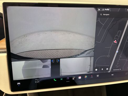 Used 2023 Tesla Model X AWD/4WD image 21