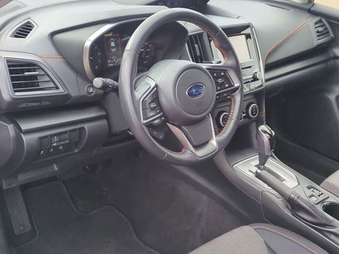 Used 2023 Subaru Crosstrek 2.0i Premium image 2