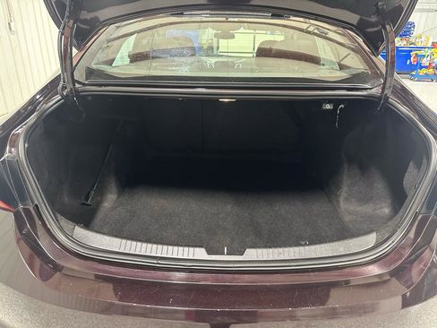 Used 2021 Chevrolet Malibu LT FWD image 27