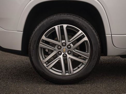 Used 2024 Chevrolet Traverse High Country image 25