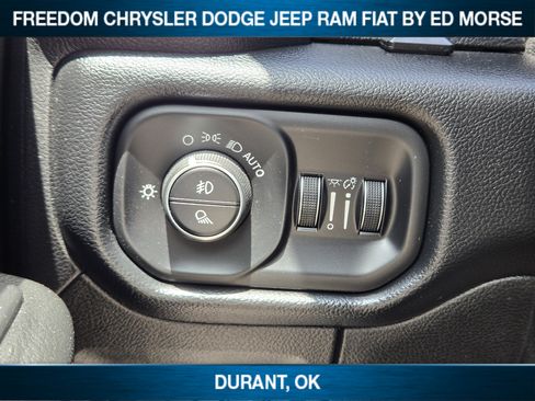 Used 2019 RAM 1500 Big Horn RWD image 16