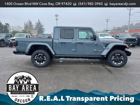 New 2026 Jeep Gladiator Rubicon w/ Safety Group AWD/4WD image 4