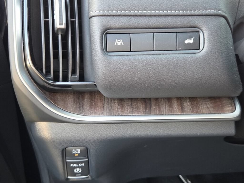 Used 2026 Nissan Armada SL w/ Captain's Chari Seat Package AWD/4WD image 23