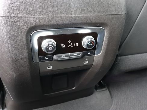 Used 2021 GMC Yukon Denali w/ Denali Premium Package AWD/4WD image 25