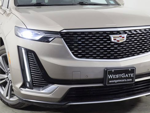 Used 2022 Cadillac XT6 Premium Luxury image 44