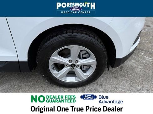 Used 2023 Ford Edge SE image 25