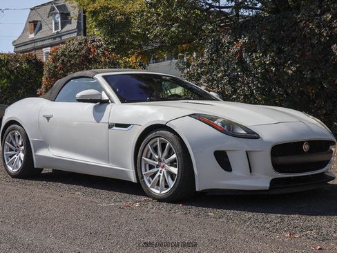 Used 2017 Jaguar F-TYPE Convertible image 22