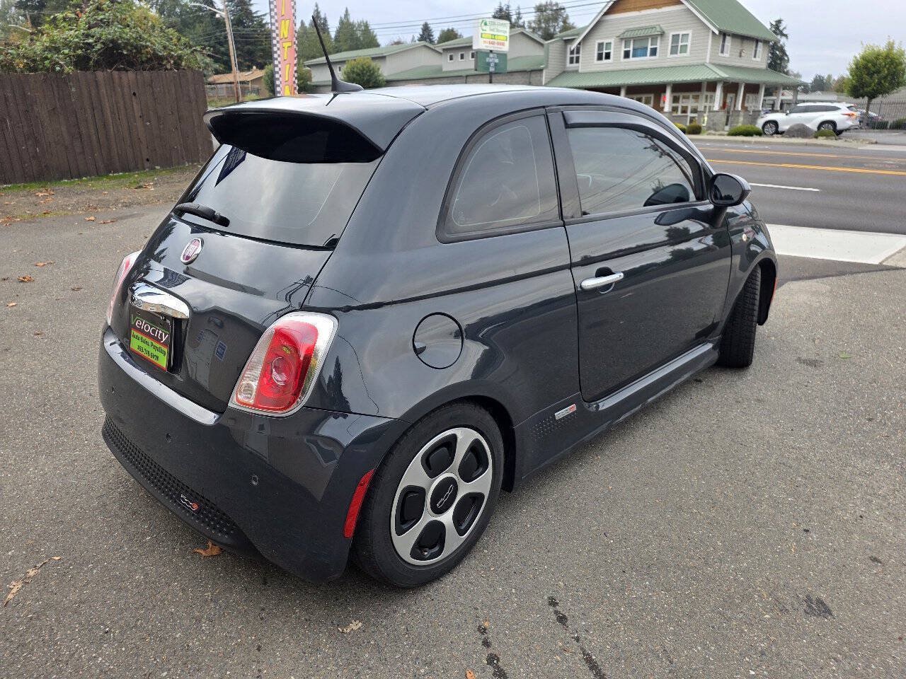 Used 2017 FIAT 500 e FWD image 7