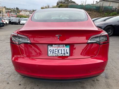 Used 2022 Tesla Model 3 RWD image 4