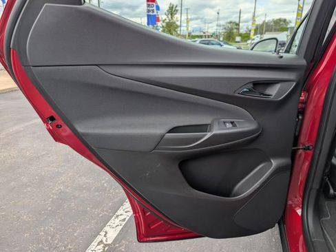 Used 2023 Chevrolet Bolt EUV LT w/ Comfort Package FWD image 14