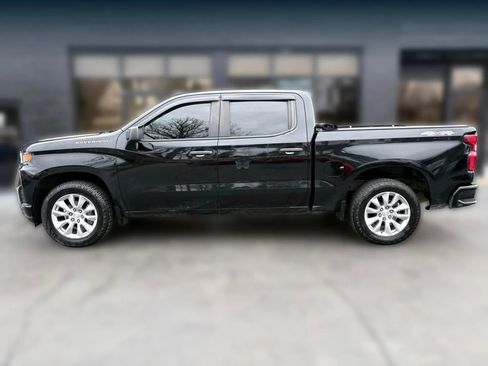 Used 2021 Chevrolet Silverado 1500 Custom image 2