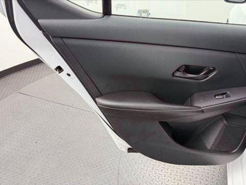 Used 2025 Nissan Sentra S FWD image 16
