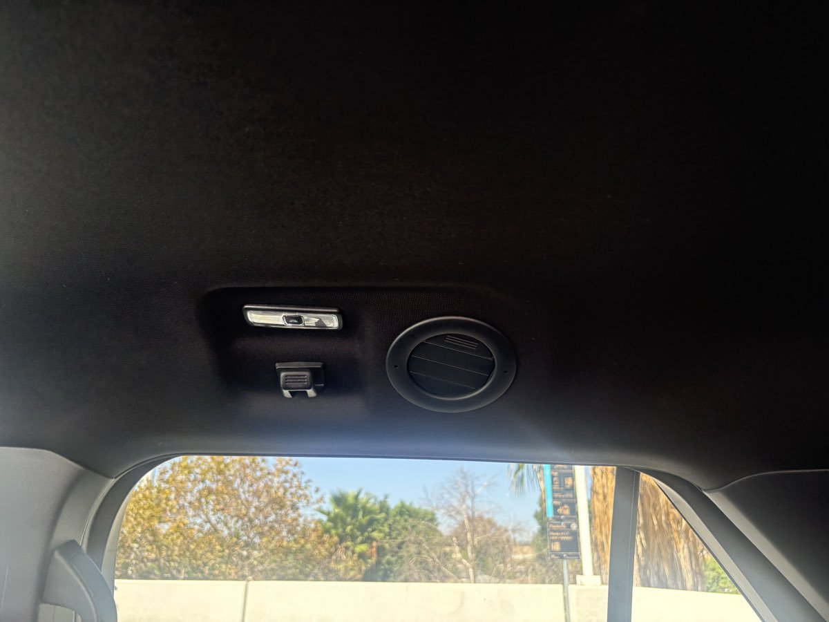 Used 2026 Ford Explorer ST-Line w/ ST-Line Street Pack RWD image 36
