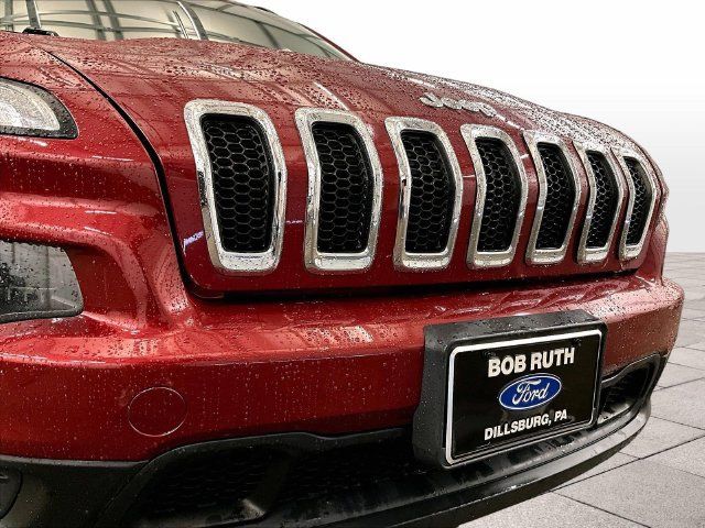 Used 2016 Jeep Cherokee Sport w/ Cold Weather Group AWD/4WD image 29