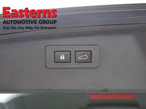 Used 2023 Subaru Outback Premium AWD/4WD image 21