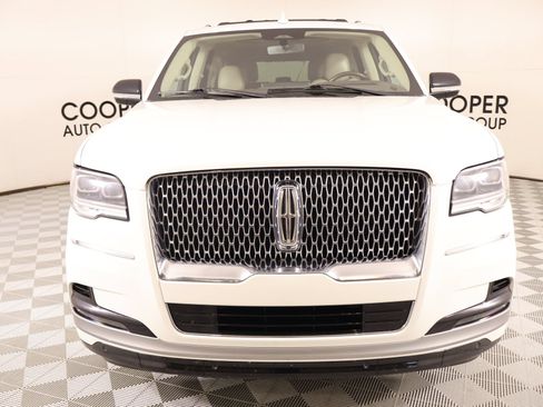 Used 2023 Lincoln Navigator L Reserve AWD/4WD image 10