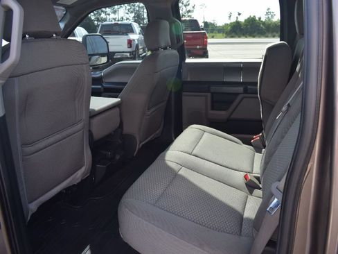 Used 2019 Ford F150 XLT w/ Equipment Group 302A Luxury AWD/4WD image 12