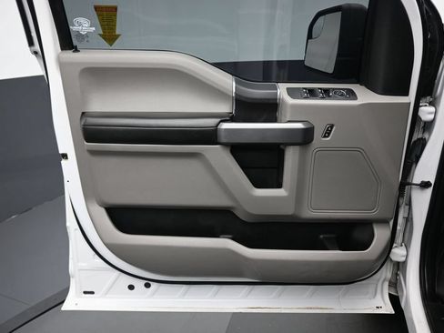 Used 2018 Ford F150 XLT w/ Trailer Tow Package AWD/4WD image 9