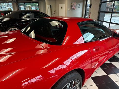 Used 1999 Chevrolet Corvette Coupe RWD image 7