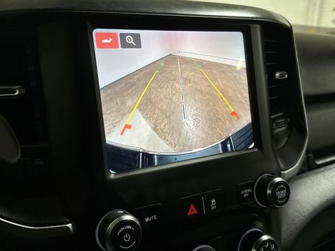 Used 2024 RAM 3500 Big Horn AWD/4WD image 15