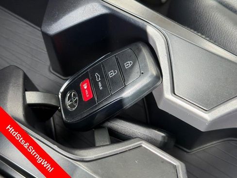 Used 2025 Toyota Camry SE w/ Convenience Package FWD image 30